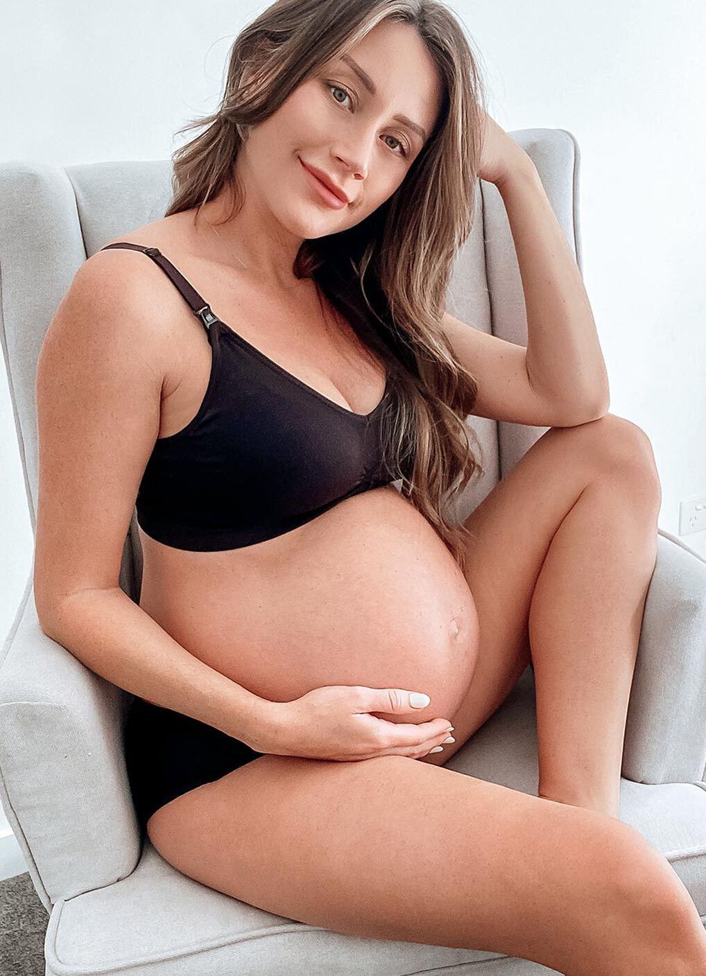Antibacterial Seamless Maternity & Nursing Bra, Black, hi-res image number 4