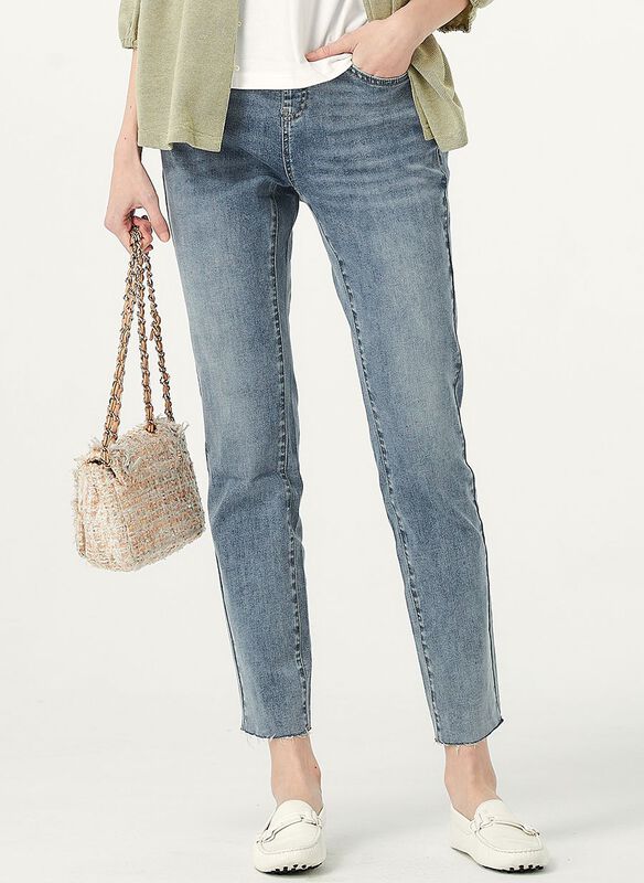 Raw Hem Maternity Slim Straight Jeans