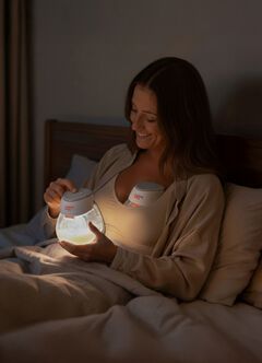 iLatch&trade; R3 Wearable Double Electric Breast Pump, , hi-res